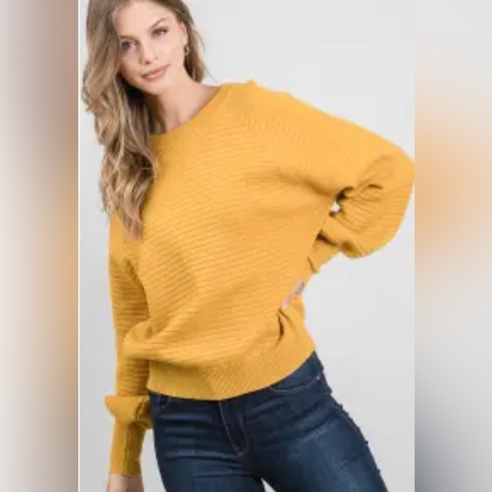 *Gently Used* Medium Gold Fall Sweater - Allie Rose brand